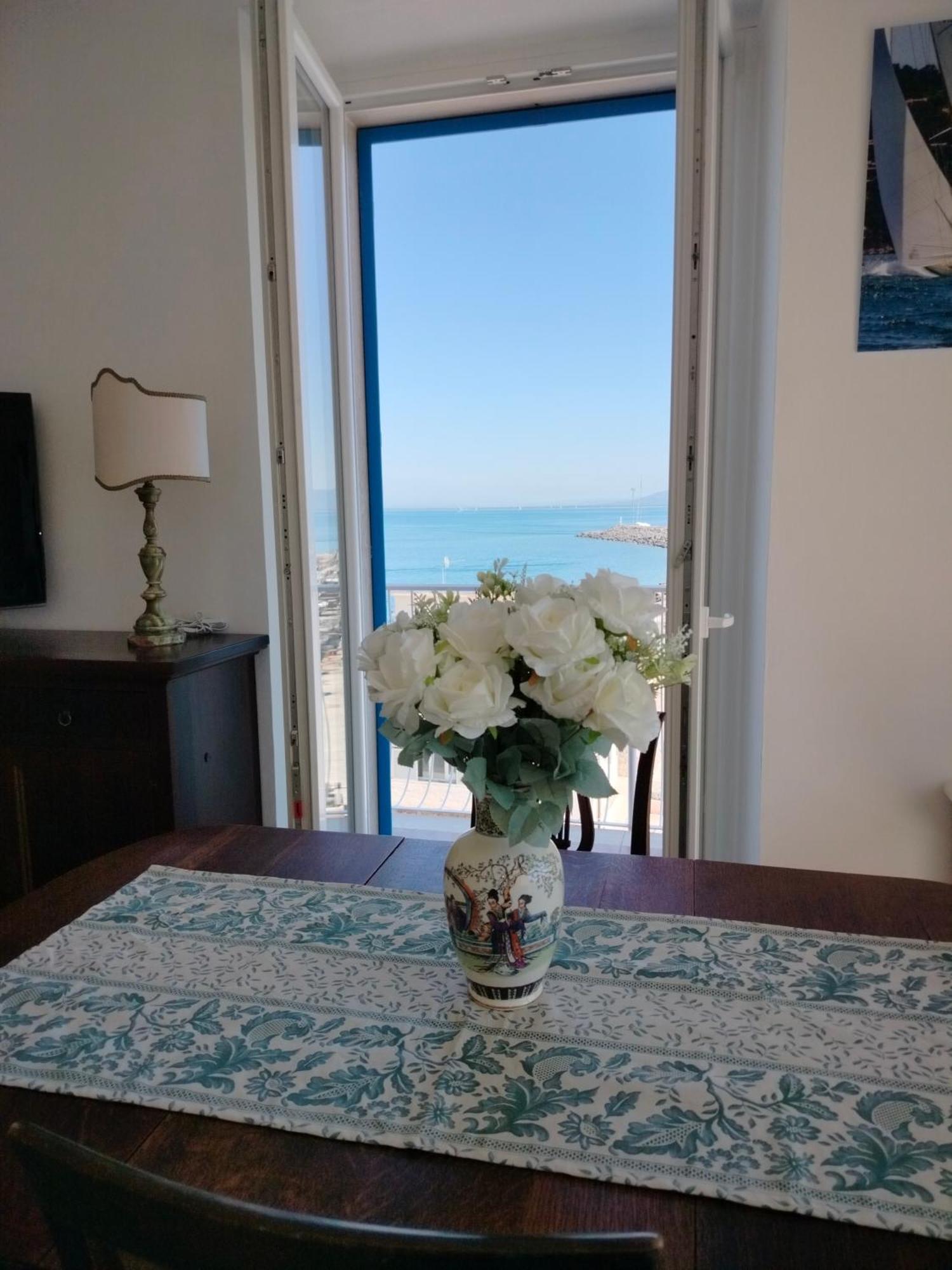 Casa La Marinella Sul Porto Apartment Porto Santo Stefano  Luaran gambar