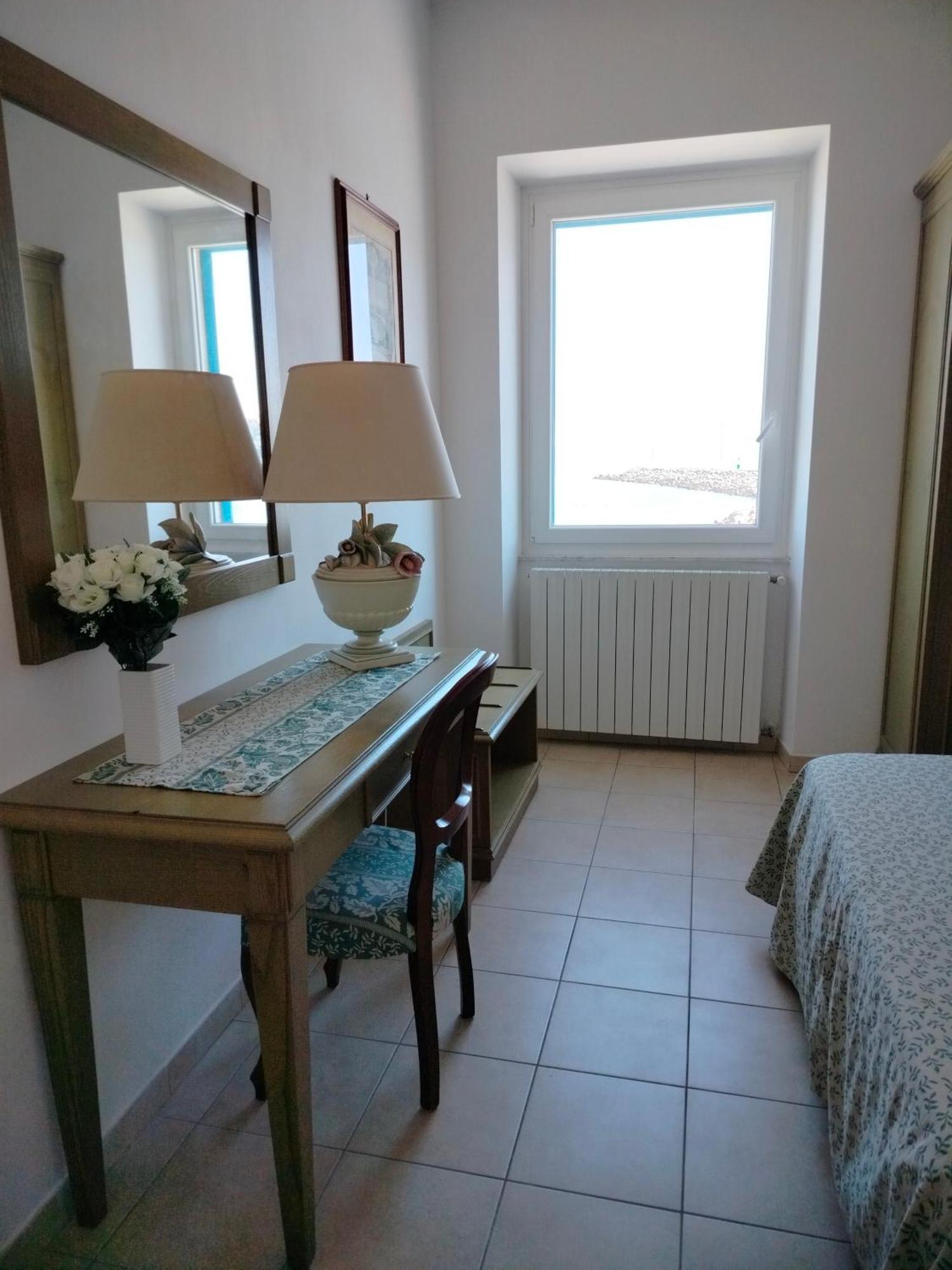 Casa La Marinella Sul Porto Apartment Porto Santo Stefano  Luaran gambar